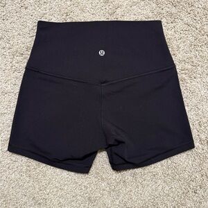 lululemon Align High-Rose Short 2” size 6 Never Worn